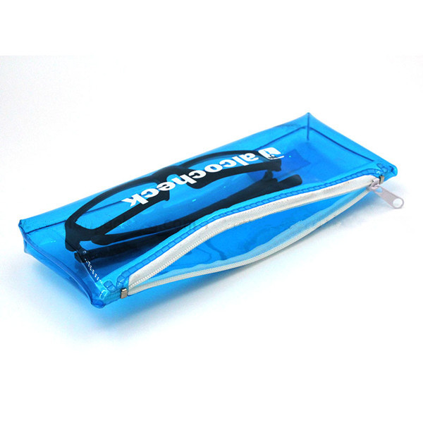  Designed PVC Zipper Small Plastic Bags with Zipper.Size :Length 21cm. Height12cm. 0.13MM Blue PVC material . Manufactures