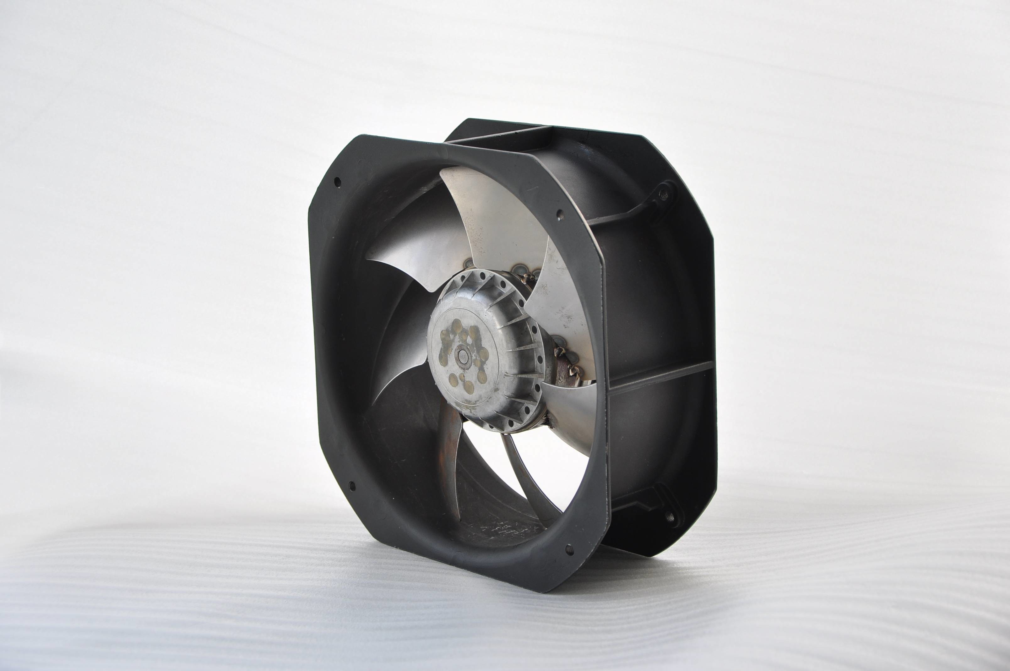  AL Alloy Sickle Blade 910rpm AC Axial Fan With 500mm Blade Manufactures