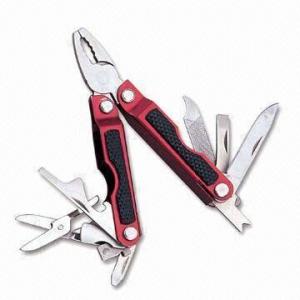 China Medium Multi-tool, Made of Stainless Steel, Nylon Sheath Included with Wire Cutter and Fish Scale on sale