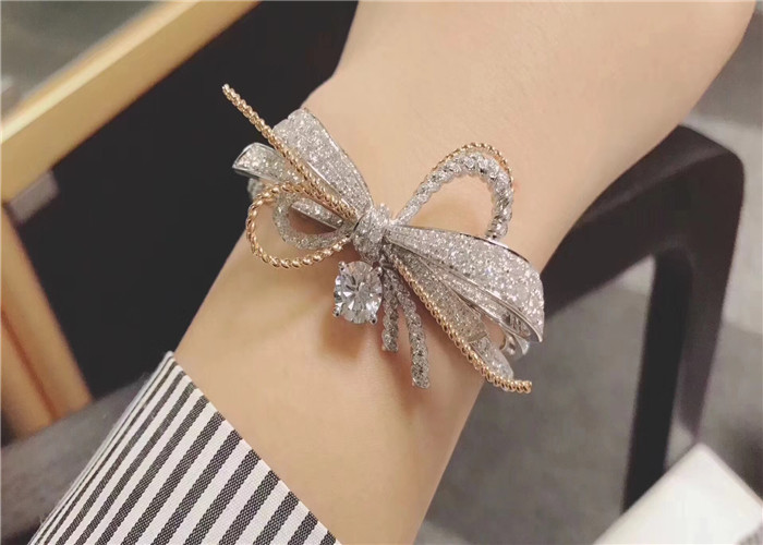  Women'S 18K Gold Diamond Bracelet , Glamorous High End Custom Jewelry Manufactures