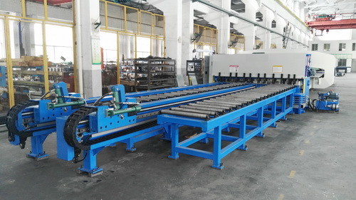 Quality Full Automatic Feeding Shearing Machine 6M Length Cutting Table 16mm Thickness for sale