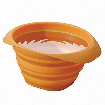China Collapsible Silicone Baby Bowl Unique Design Allows Steamer/Strainer to Collapse for Storage on sale