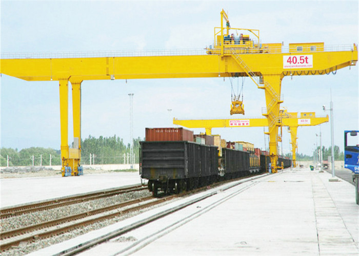 China RMG Ship Container Rail Mounted Gantry Crane Double Beam High Efficient on sale