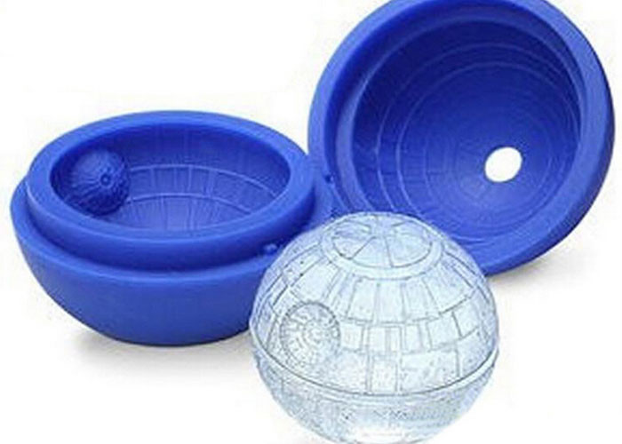 China Multifunction  Safe  Mini 4.5cm silicone ice ball tray BPA Free , FDA Approved on sale