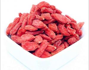 China Raw Material Dried Fruit Snacks , Organic Dried Fruit Goji Berrie For Health Care Tea on sale