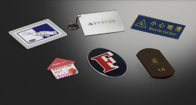  Perspex/Acrylic printed name badges Manufactures