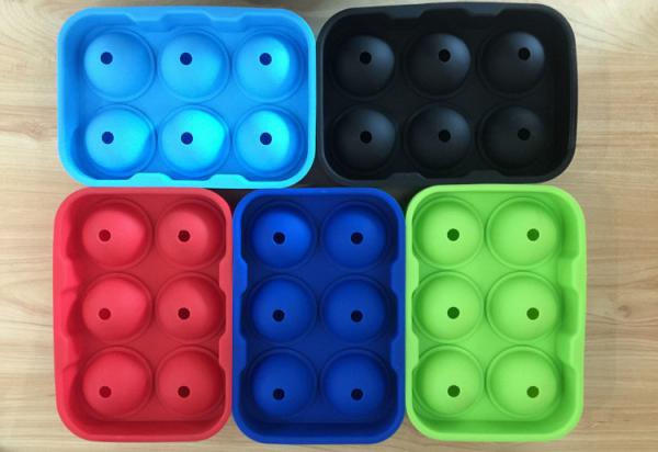 Quality Large Silicone Ball Shaped Ice Tray, Whiskey Cocktails Beverages Silicone Round Ice Ball Tray for sale