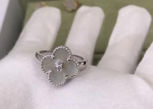  Romantic VS Diamond 18 Carat White Gold Engagement Ring For Bride Manufactures