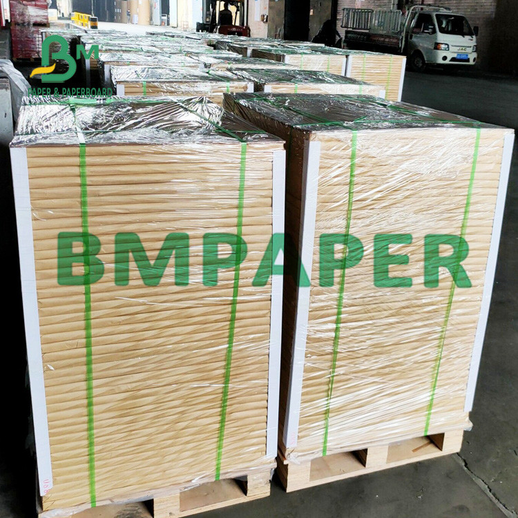 China 80 - 300g High Opacity White Glossy Coated Paper for B2B Businesses on sale