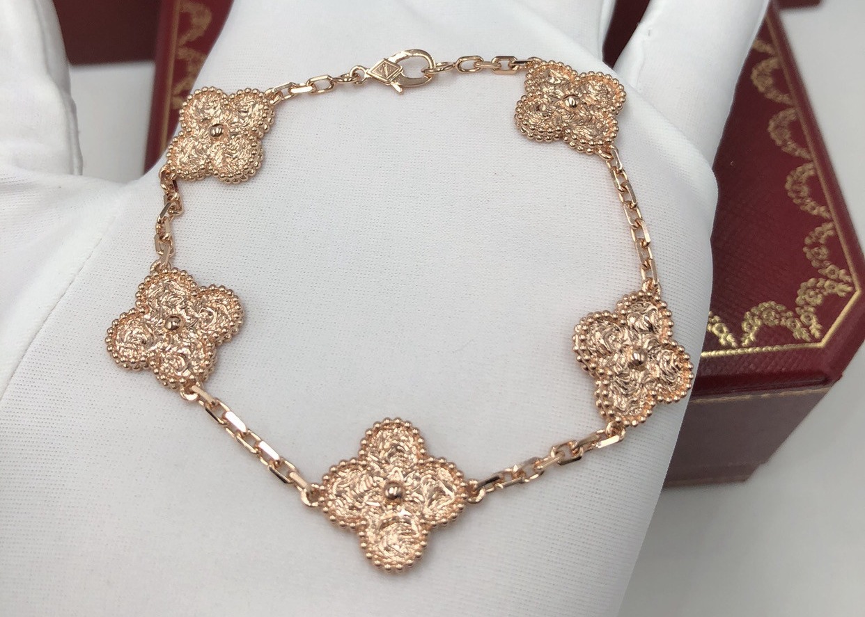  VCARO1IE00 18 Karat Rose Gold Bracelet Vintage Alhambra 5 Motifs For Wife Manufactures