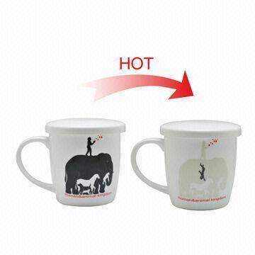 China 11oz Part Heat Sensitive Ceramic Mugs with Lid, Food Safety Approval, Changing with Hot Water on sale