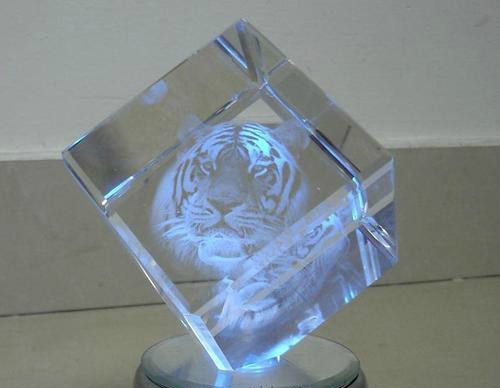  3D logo Acrylic paperweight Manufactures