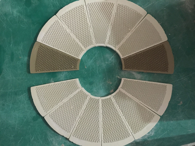 China Customized Ceramic Heater Plate For Gas Stove Fan Shape Eco - Friendly on sale