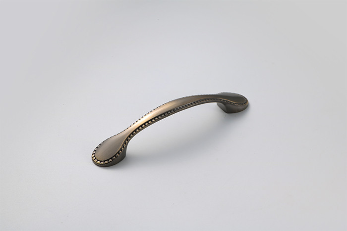 Quality Antique Bronze Household Furniture Handle Pulls Cupboard Shutter Drawer knobs for sale