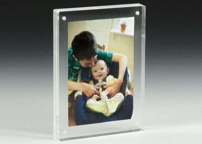  Clear Acrylic OEM Factory Custom Picture Frames With Magnetics Manufactures