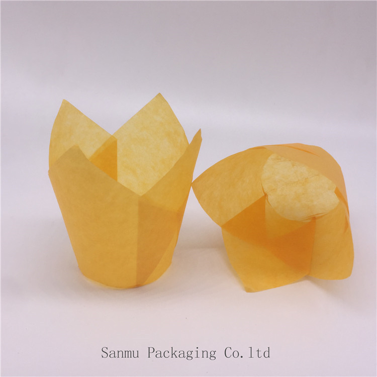  Light Orange Tulip Baking Cups Cupcake Liners 24gsm Food Grade Paper For Special Day Manufactures