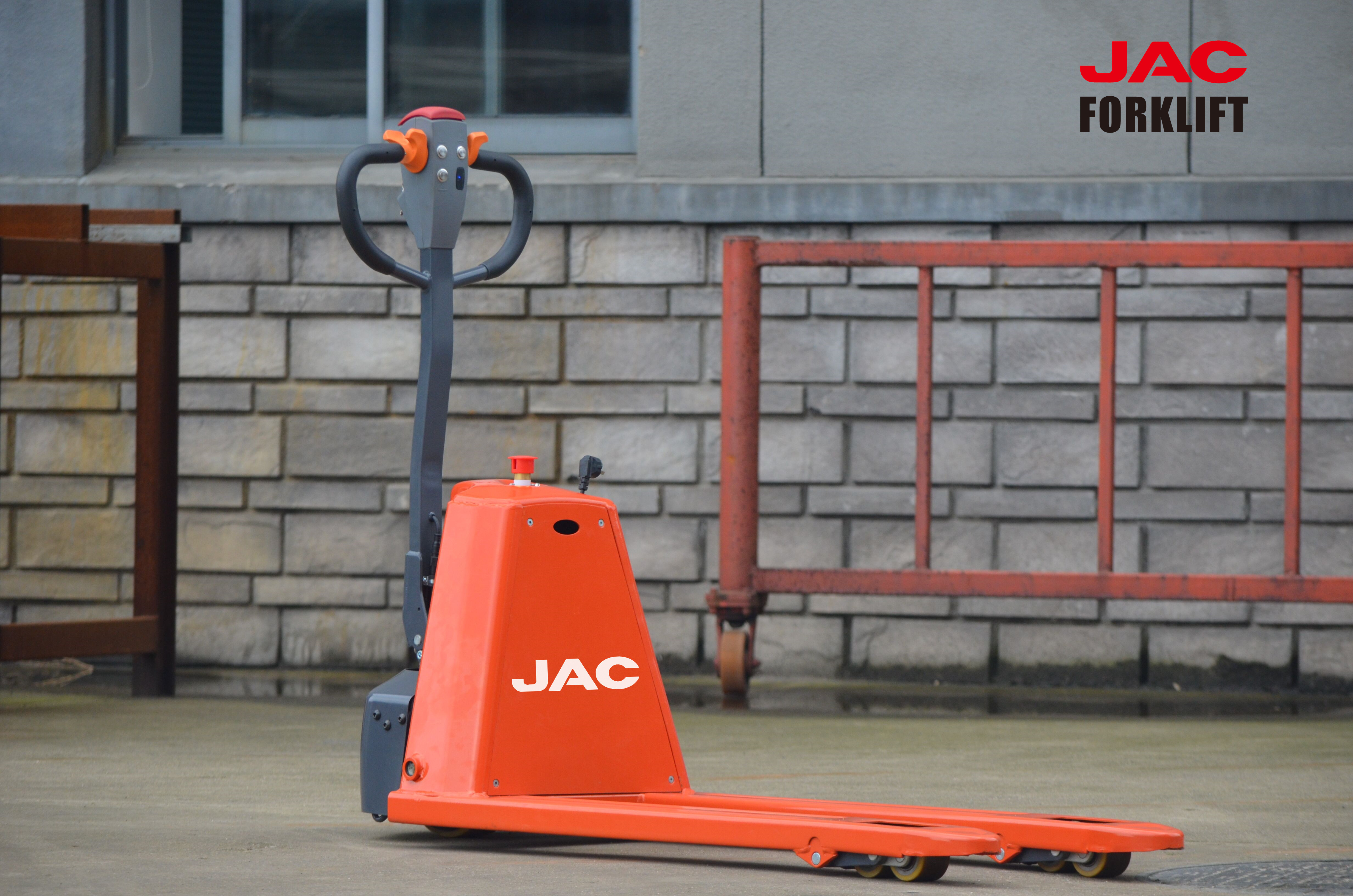 China 1.7T Warehouse Electric Pallet Truck stacker 1700kg on sale