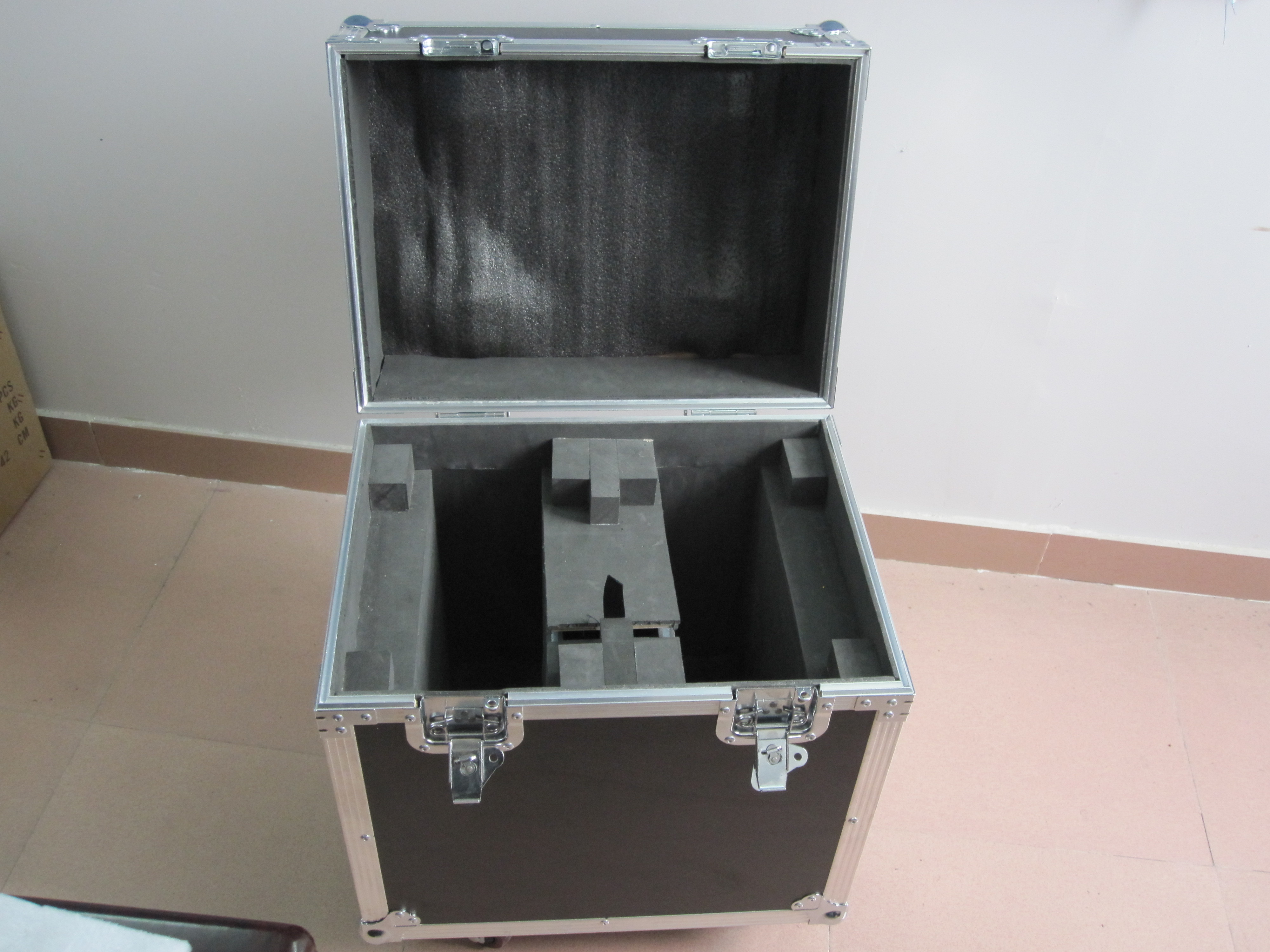  Customized Zoom Led Moving Head Flight Case , Heavy Duty Aluminium Flight Case Manufactures