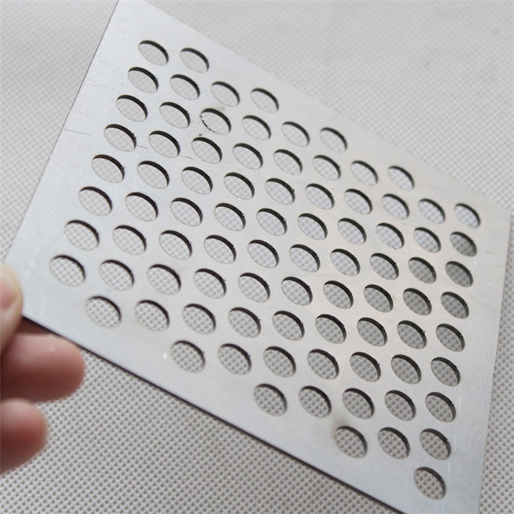 China Carbon Steel Round Hole Galvanized Perforated Metal Sheet 1000*2000mm on sale