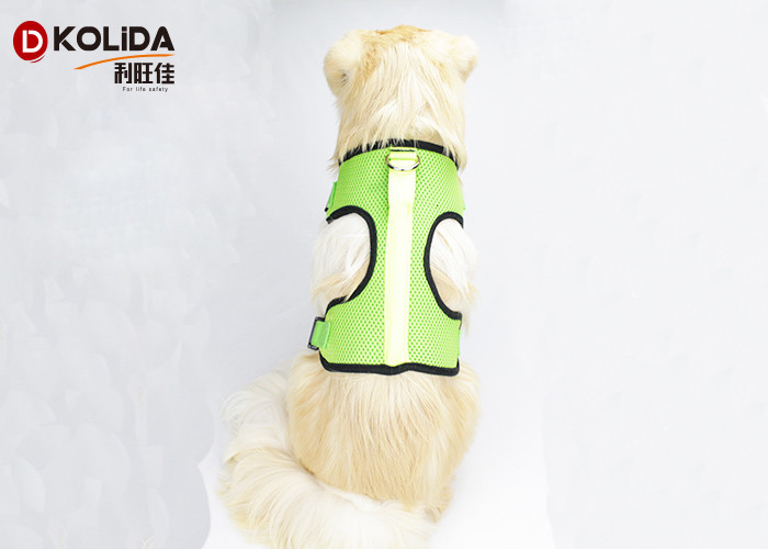 China Tether Night Safe Clothes Chest Personalized Dog Harness No Escape Dog Harness on sale