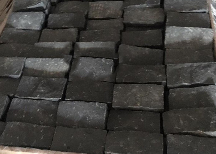  Black Honed 600*400mm 20mm Basalt Paving Stone Blocks Manufactures