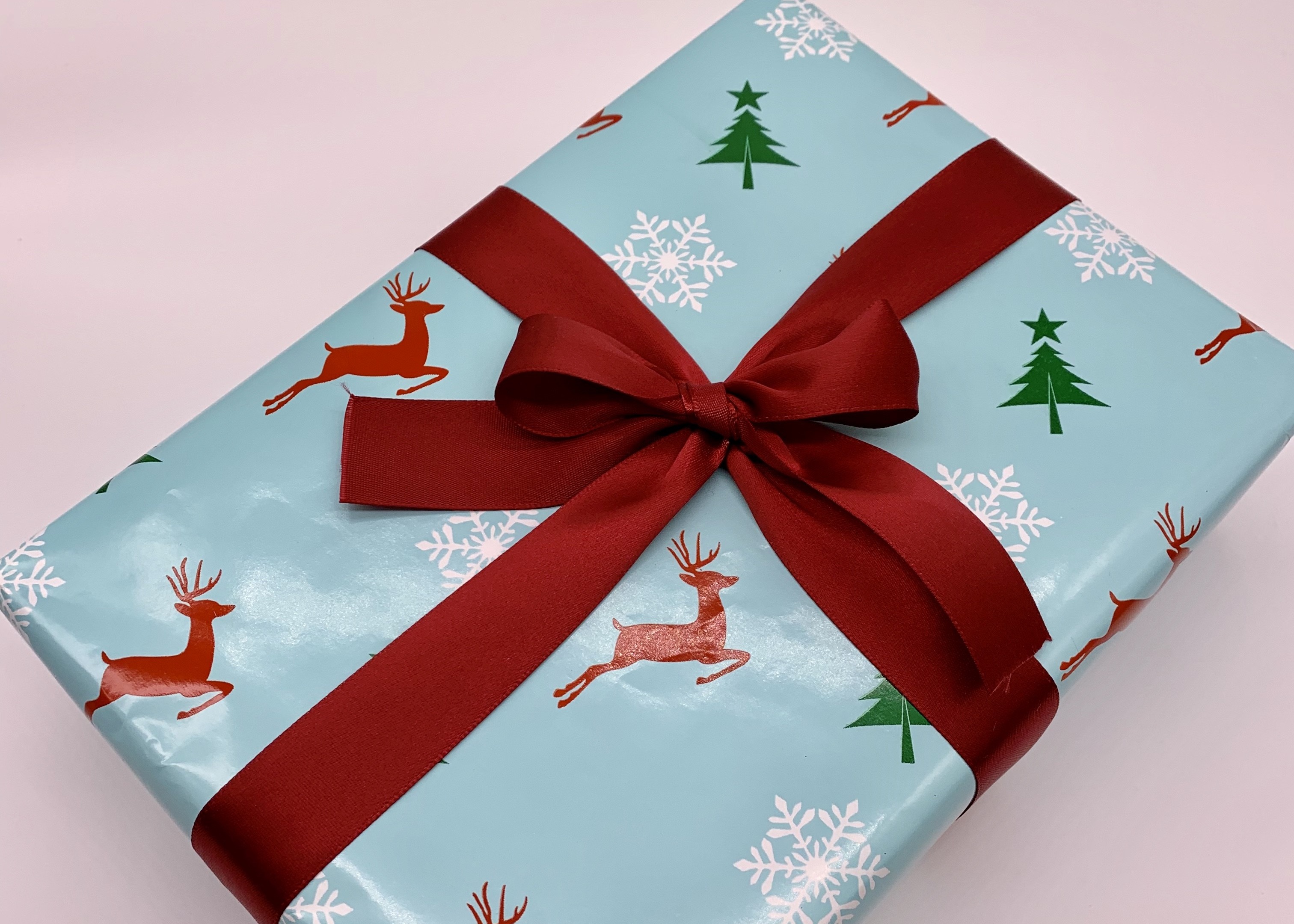 China 0.5mm Christmas Wrapping Tissue Paper , Customized Gift Wrapping Paper on sale