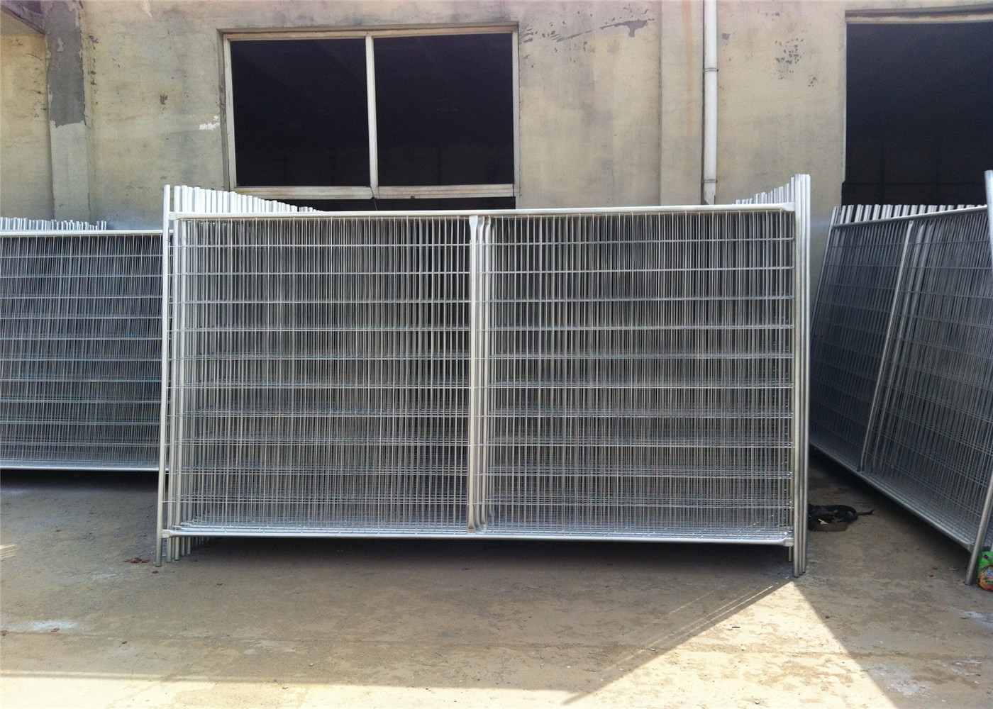  2.1m x 3.3m 3.5m widht Auckland temp construction site secuirty fence Manufactures