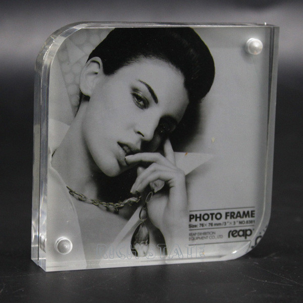  Acrylic photo frame with magnet Manufactures