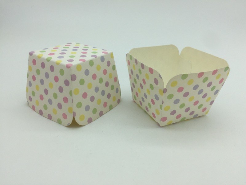  Colorful Dot Square Cupcake Liners Different Patterns Souffle Food Packaging Cups Manufactures