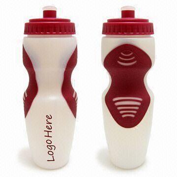  Plastic Sports Water Bottle with Rubber Patch, Available in 500 to 750mL Volume Manufactures