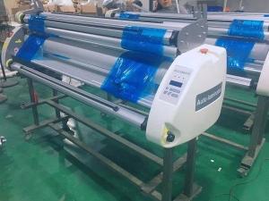  holographic film Hot Cold Laminating Machine , 63&quot; Hot And Cold Laminator Manufactures