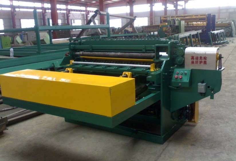  Automatic Building Steel Wire Mesh Welding Machine 1200W Manufactures