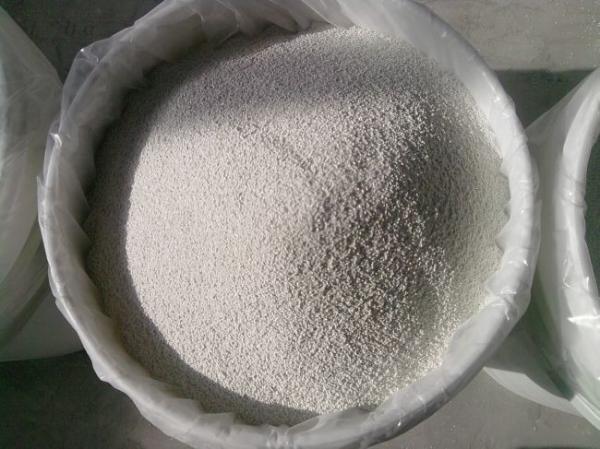 Quality Granule Calcium Hypochlorite Water Purification Tablets , Cleaning Chemicals Needed For Pool Maintenance for sale