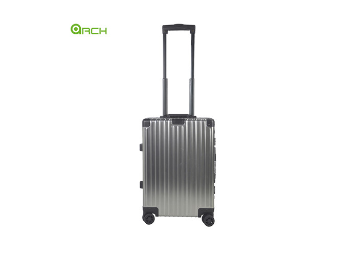China Waterproof Aluminum Hard Shell Luggage With Dual Spinner Wheels on sale