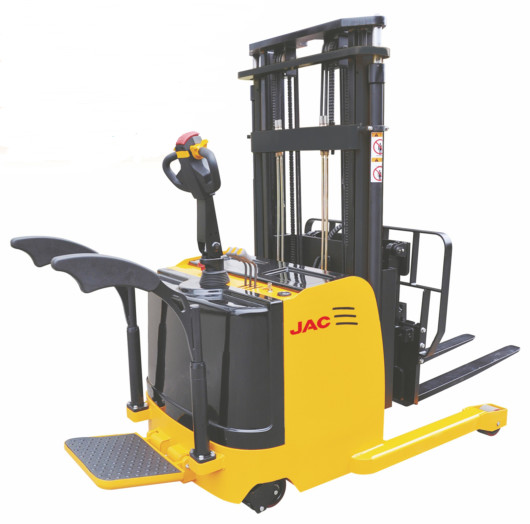  1.5 Ton Forklift Reach Stacker , Single Scissor Forward Warehouse Stand Up Forklift Manufactures