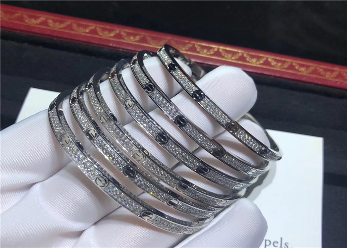  Replica Jewelry Cartier Bracelet 177 Brilliant Cut Diamonds 0.95ct Mens I Love Manufactures