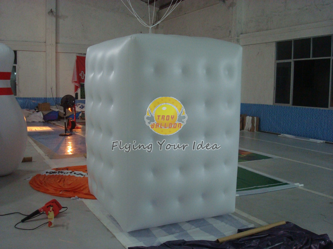  Fireproof Advertising Custom Shaped Balloons, Inflatable Advertising Cube for Bladder Manufactures