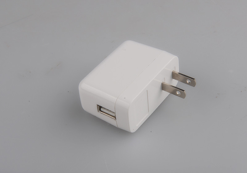  6W Series White USB Wall Charger Fire - Retardant PC Material For IT / AV Products Manufactures