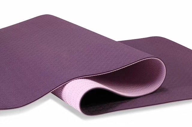 China Double Sided Design Kids Gymnastics Mat / Yoga Mat Natural Rubber Material on sale