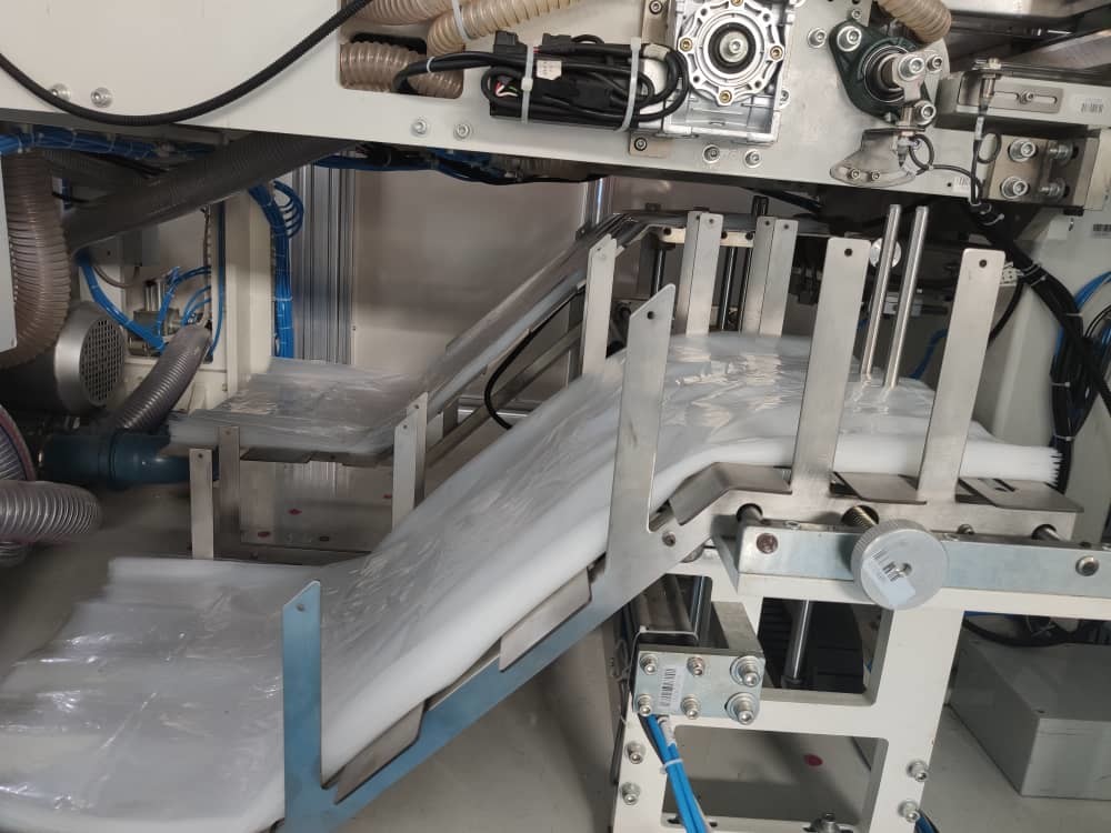 China 48rolls Tissue Roll Making Machine , 30bags/Min Paper Roll Making Machine on sale