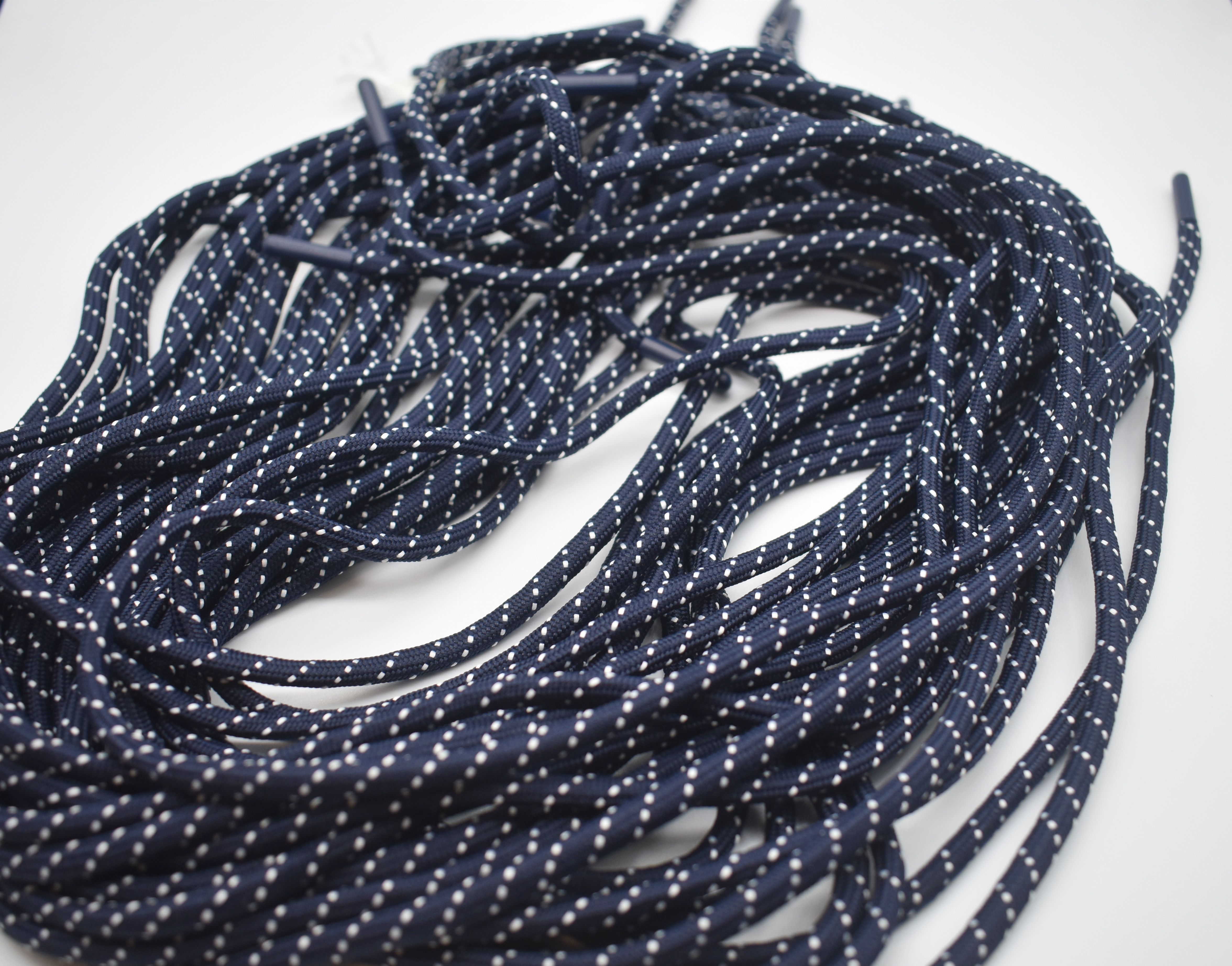  Polyester Flat Shoe Laces Round Reflective Dot With Enamel Finished DTM Aglet Manufactures
