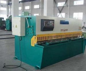 China CNC Contral Metal Fiber Laser Cutting Machine 1000w G . Weik on sale