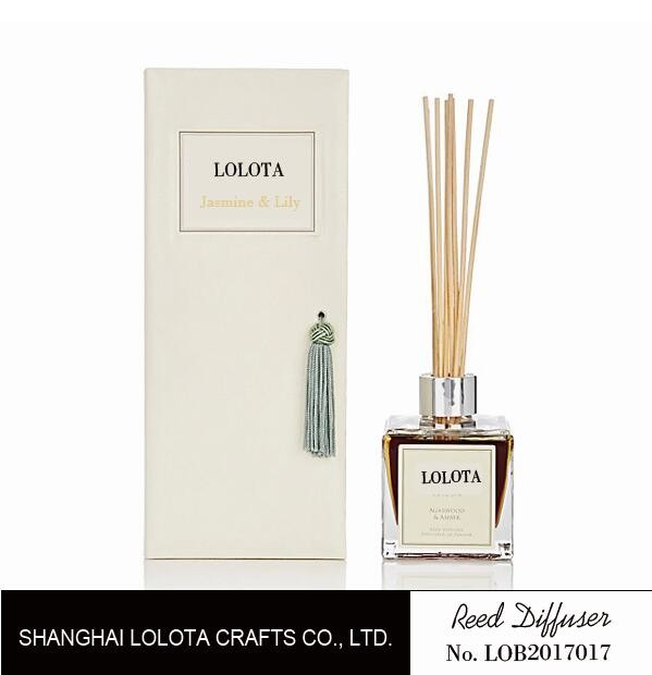  Silver color cap square clear glass bottle reed diffuser with tassel gift box Manufactures
