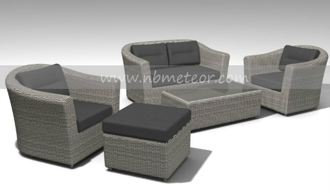 Quality Mtc-038 Rattan Patio Sofa Set with Table and Footstool for Outdoor for sale