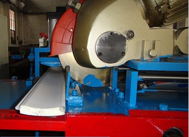 Quality 77mm Fully Automatic PU Shutter Door Roll Forming Machine Foam Filled Insulated for sale