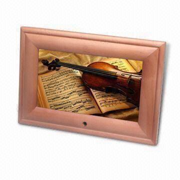  7-inch Digital Photo Frame with Pine Frame, Available in Different Designs Manufactures