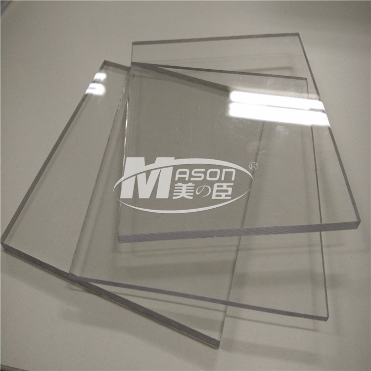  Attractive And Durable High Glossy Clear Polycarbonate Sheet 1.8mm Transparent Manufactures