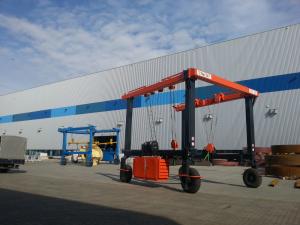 China 100ton Rubber Tyred Gantry Crane With Overload Limiter  Emergency Stop on sale