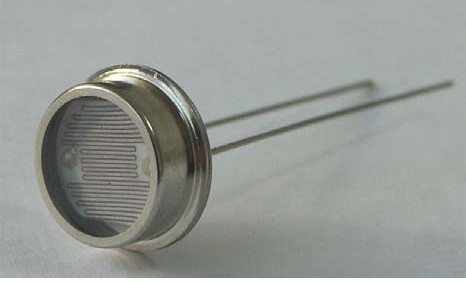 Metal CDS Photo Conductive Cell 4mm 0.5M Ohm , Light Dependent Resistor