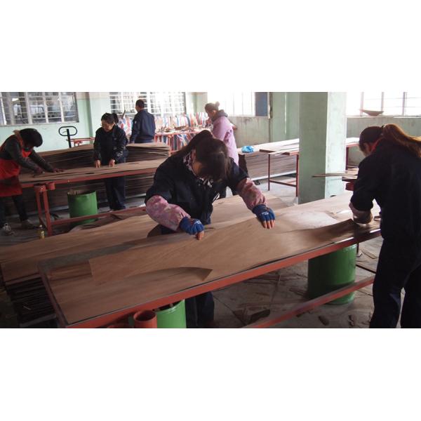 Reconstituted Black Walnut Burl Wood Veneer WTB-X2043 0.15-0.55mm For Indoor Decorative Board